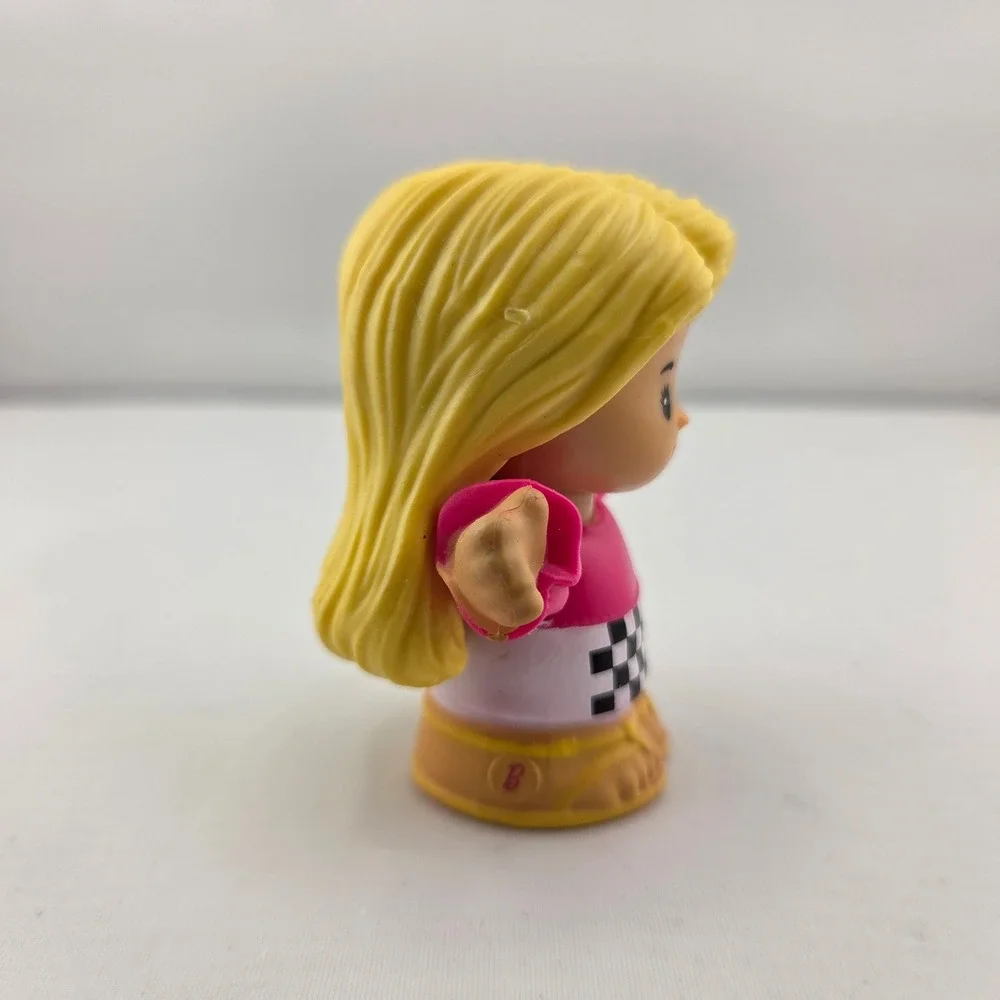 Fisher Price Little People Barbie Blonde Pink Shirt Checkered Skirt Figure 2022 - Picture 4 of 5